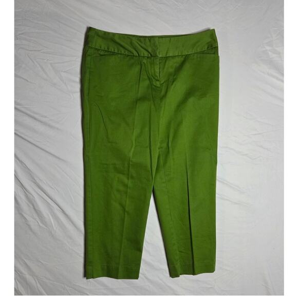 Worthington Pants - Worthington Modern Fit Green Capri Pants - Size 6